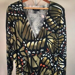 Butterfly Patterned V-Neck Top